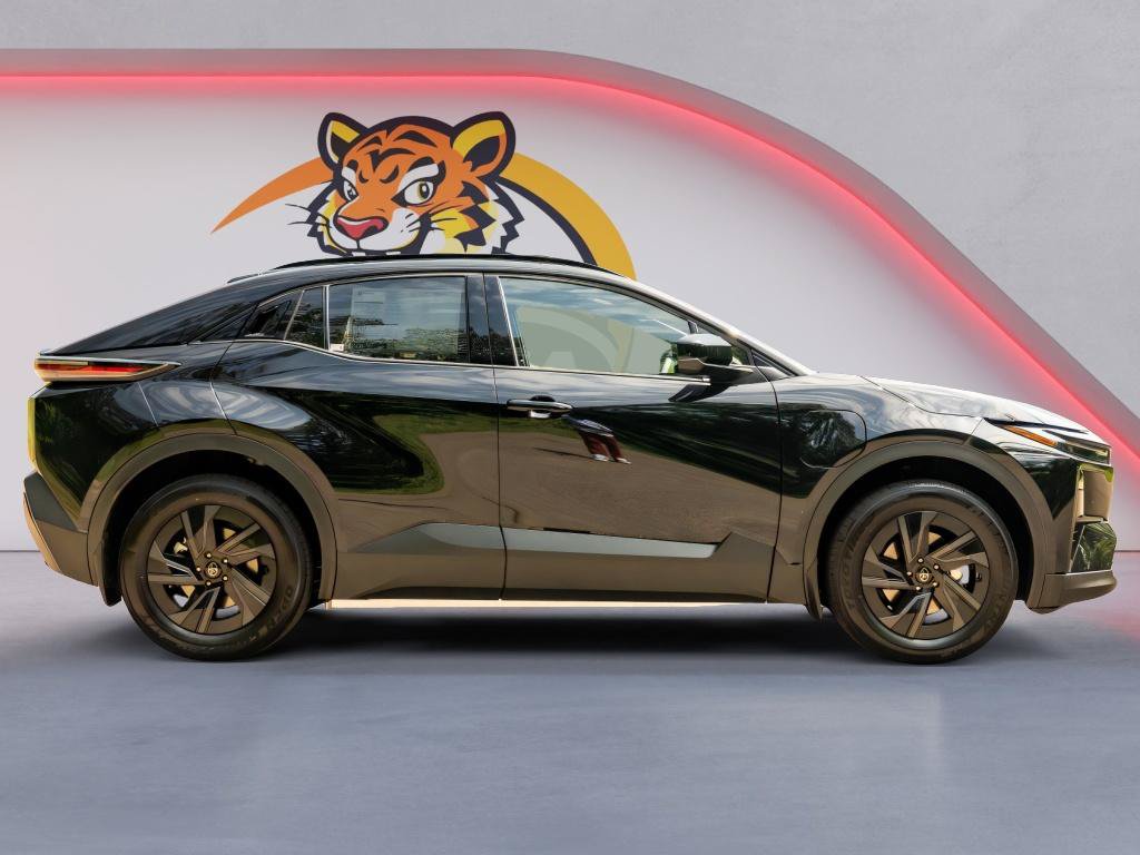 New 2026 Toyota C-HR AWD/4WD image 4