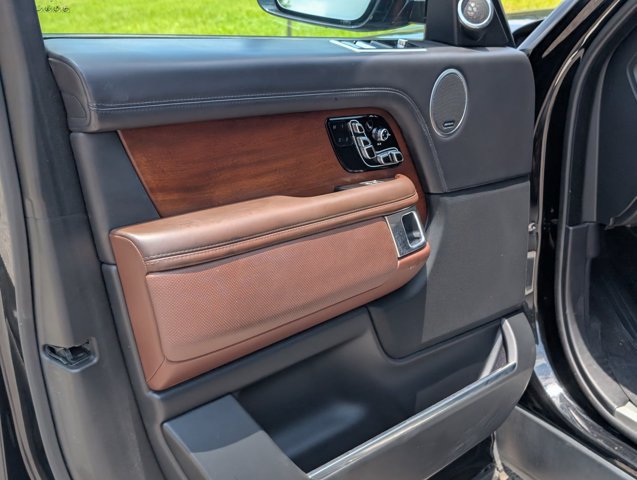 Used 2019 Land Rover Range Rover LWB SV Autobiography AWD/4WD image 16