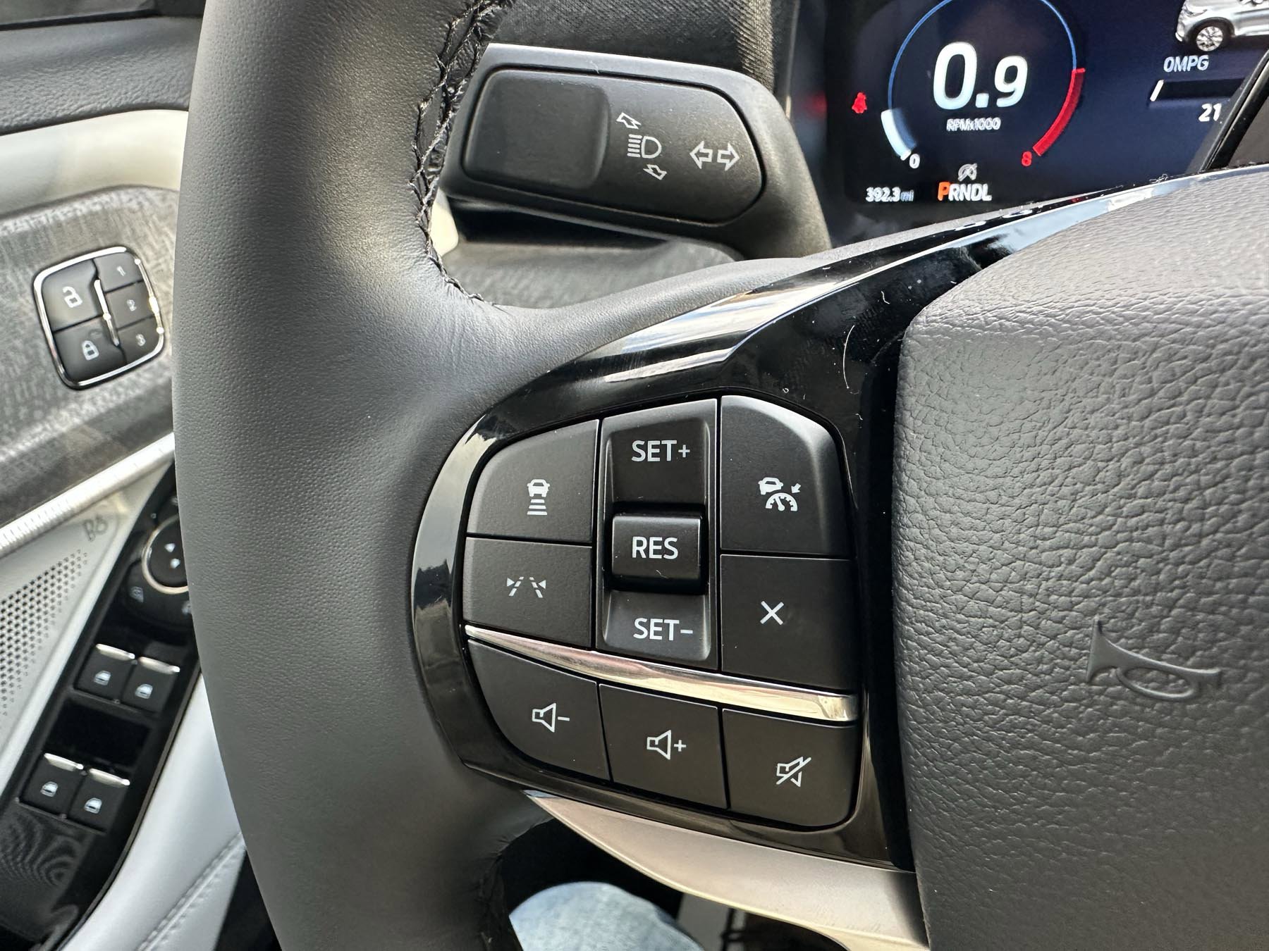 New 2026 Ford Explorer Platinum w/ LUX Leather Package image 28