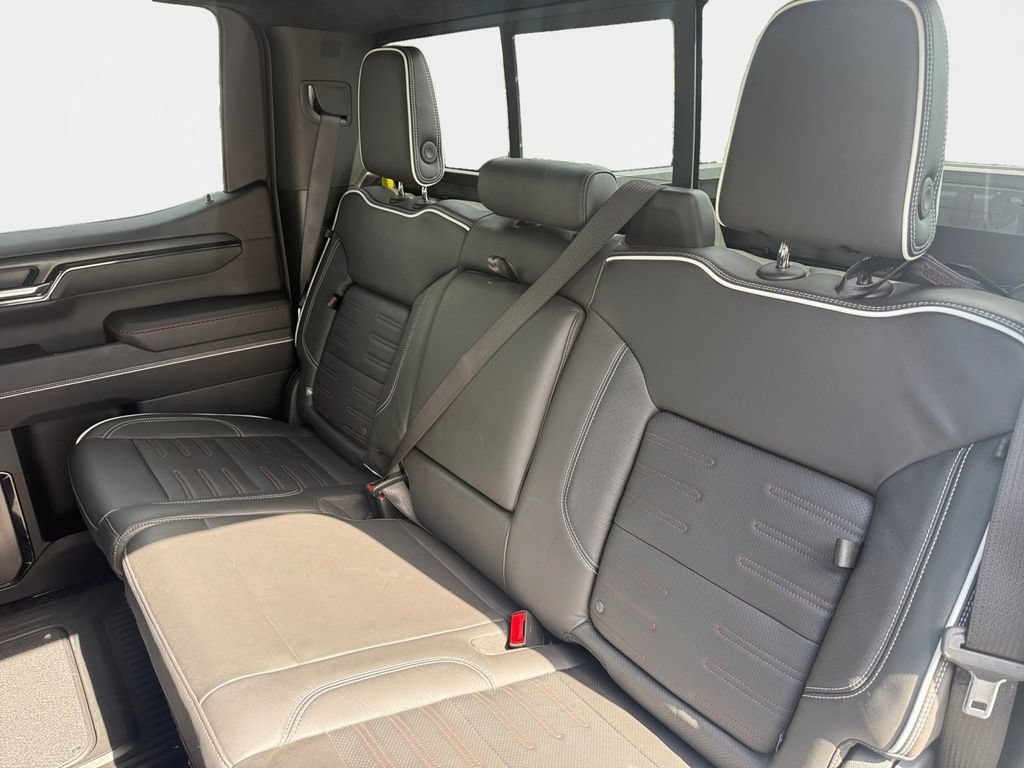 Used 2024 GMC Sierra 1500 AT4X AWD/4WD image 9