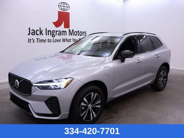 New 2025 Volvo XC60 T8 Core w/ Protection Package Premier image 8