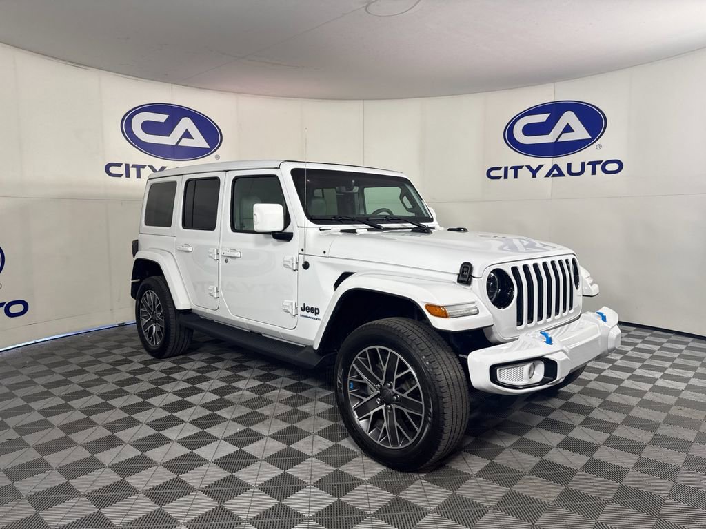 Used 2023 Jeep Wrangler Unlimited Sahara AWD/4WD image 1