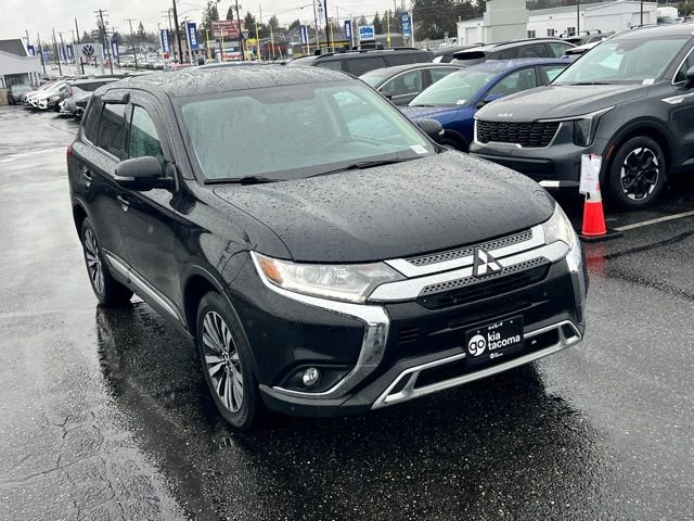 Used 2019 Mitsubishi Outlander AWD image 3