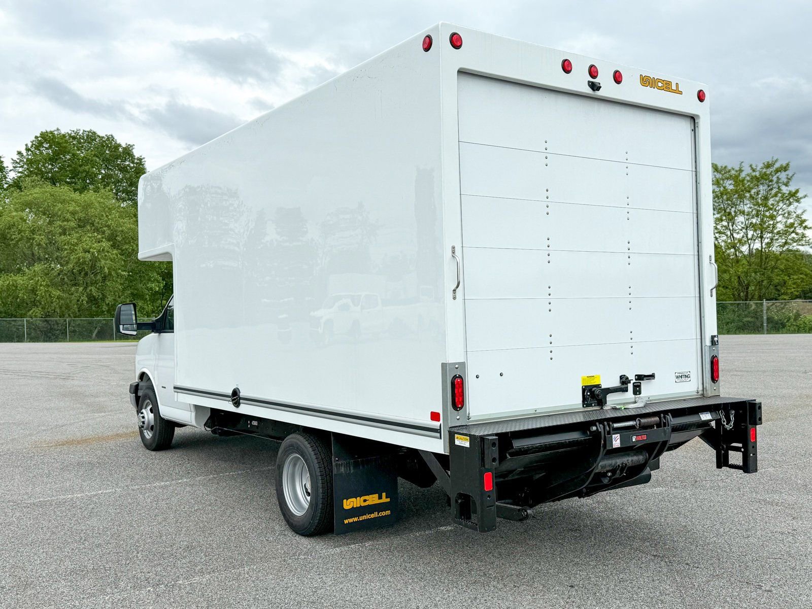 New 2025 Chevrolet Express 3500 w/ Power Convenience Package image 2