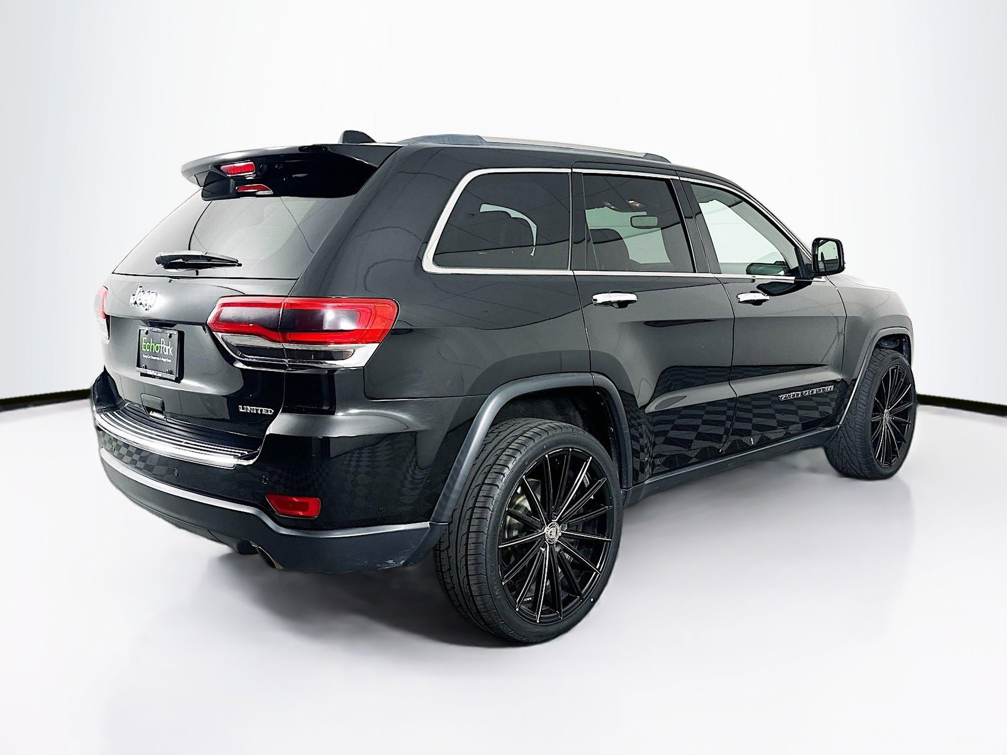 Used 2019 Jeep Grand Cherokee Limited w/ Luxury Group II RWD image 9