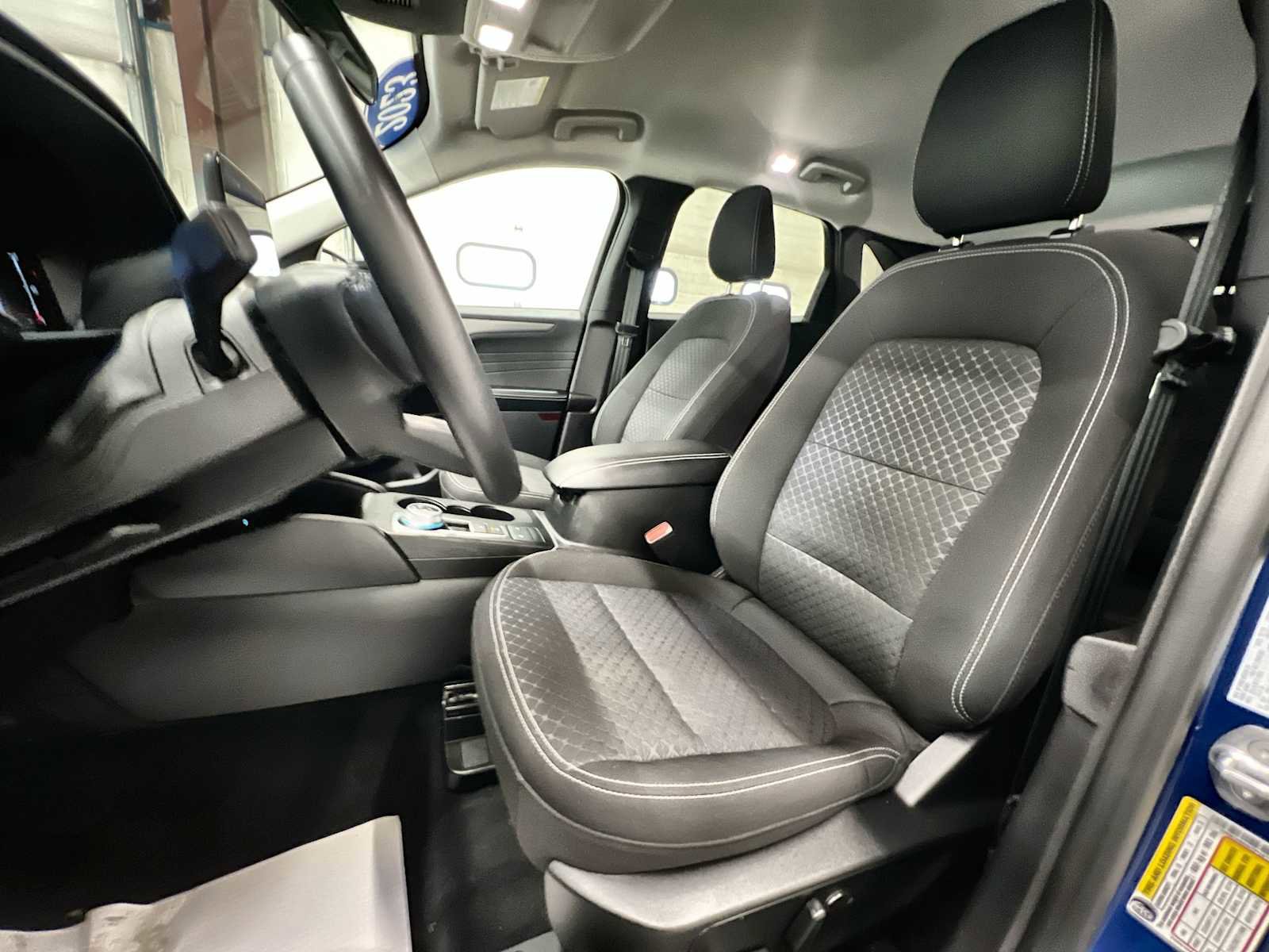 Used 2023 Ford Escape Active image 13