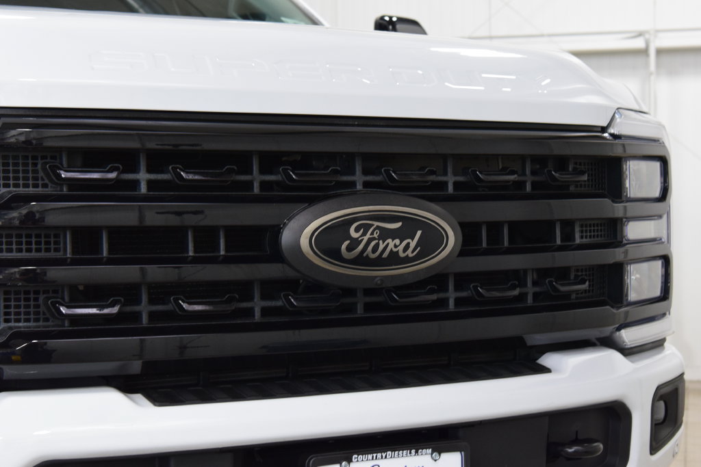 Used 2024 Ford F350 Lariat w/ Lariat Ultimate Package AWD/4WD image 9