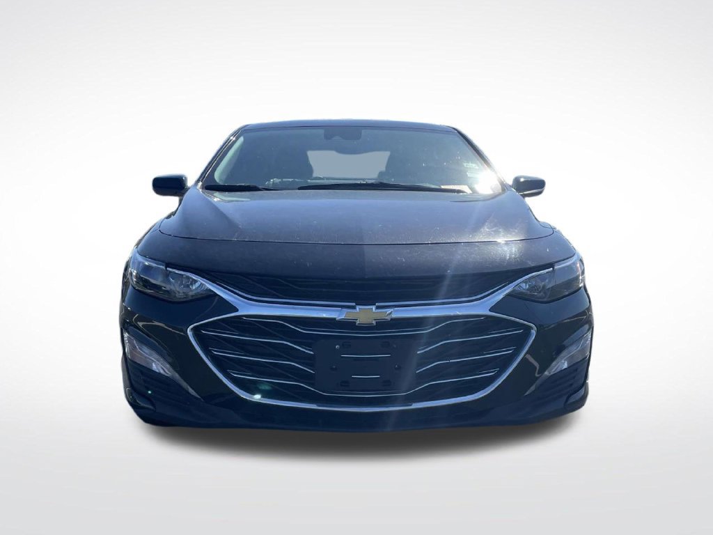 Used 2025 Chevrolet Malibu LT FWD image 2