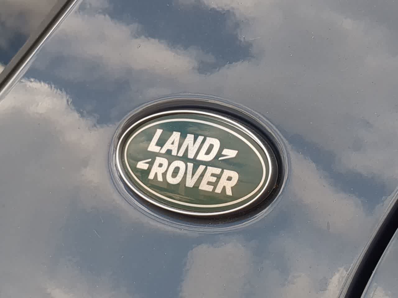Certified 2025 Land Rover Discovery Sport Dynamic SE AWD/4WD image 11