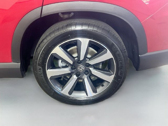 Certified 2025 Honda Pilot Touring image 24