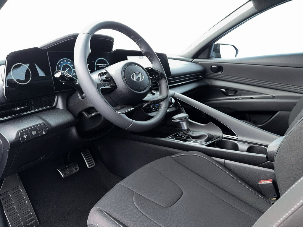 New 2026 Hyundai Elantra Sport FWD image 14