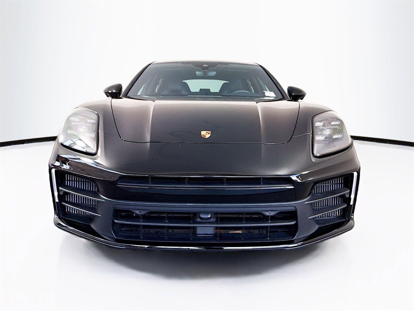 Certified 2025 Porsche Panamera image 6