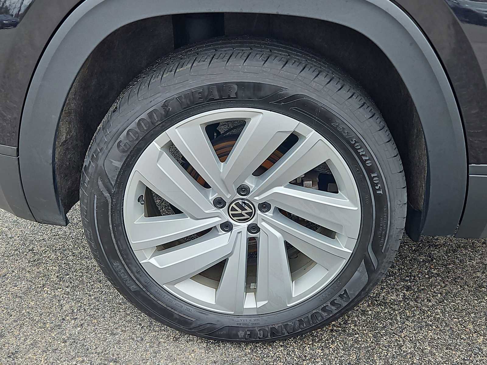 Used 2023 Volkswagen Atlas Cross Sport SE image 9