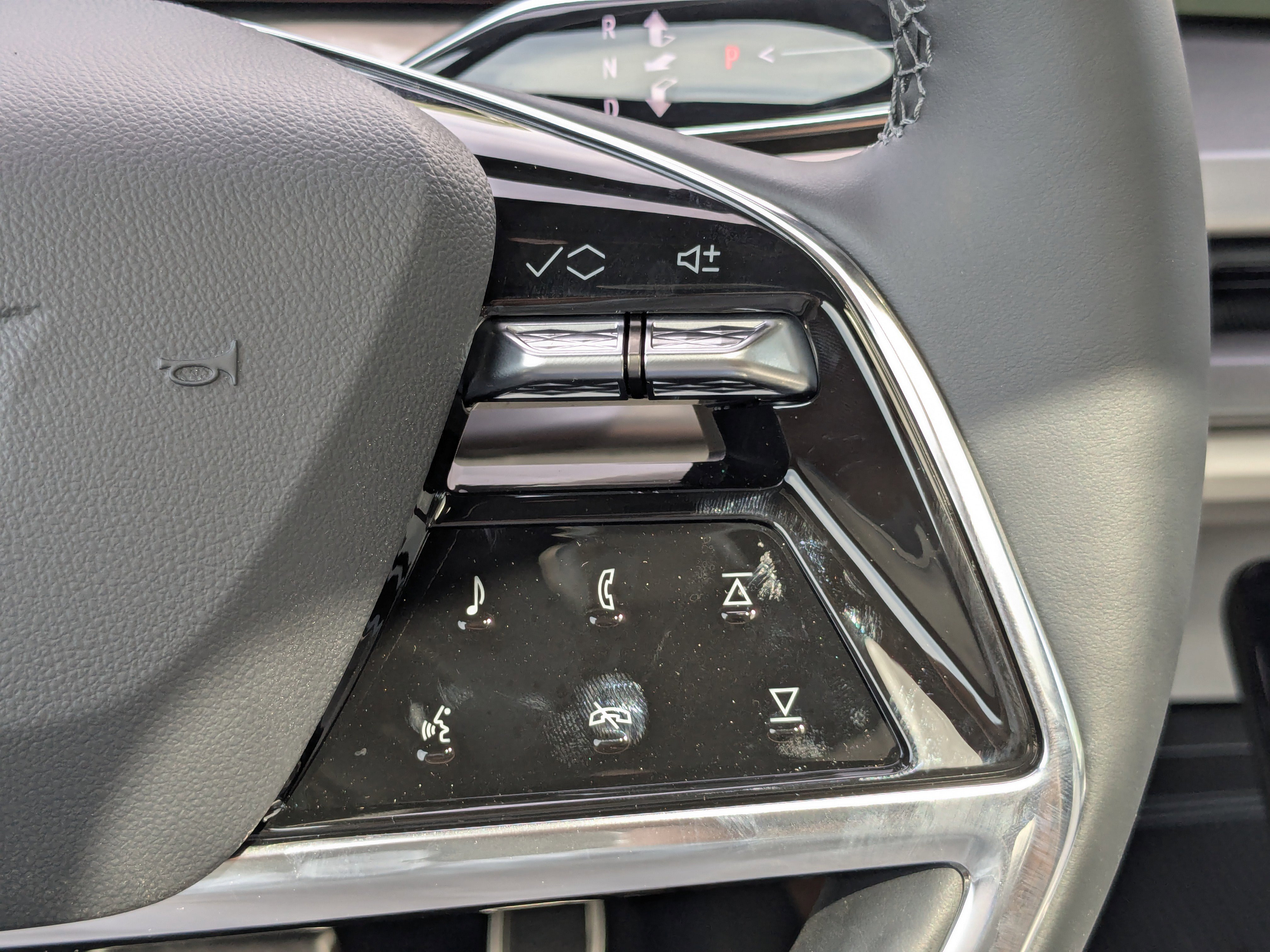 New 2026 Cadillac Vistiq Sport image 11