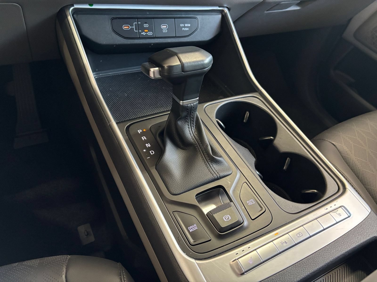 Used 2026 Kia Carnival FWD image 39