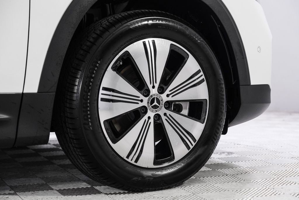 Used 2023 Mercedes-Benz EQB 250+ w/ Exclusive Package image 59