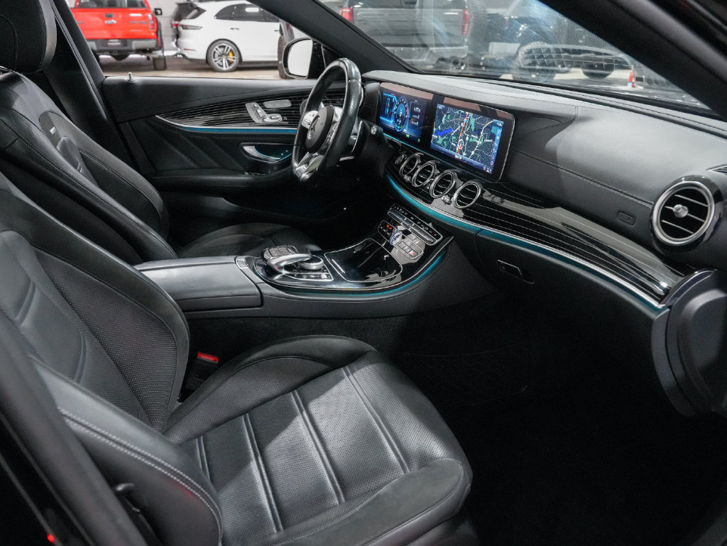 Used 2019 Mercedes-Benz E 53 AMG 4MATIC Sedan w/ Parking Assistance Package image 28