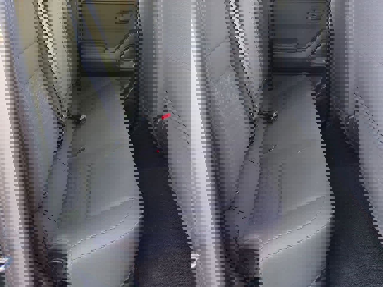 Used 2022 Nissan Frontier S w/ Technology Package image 19