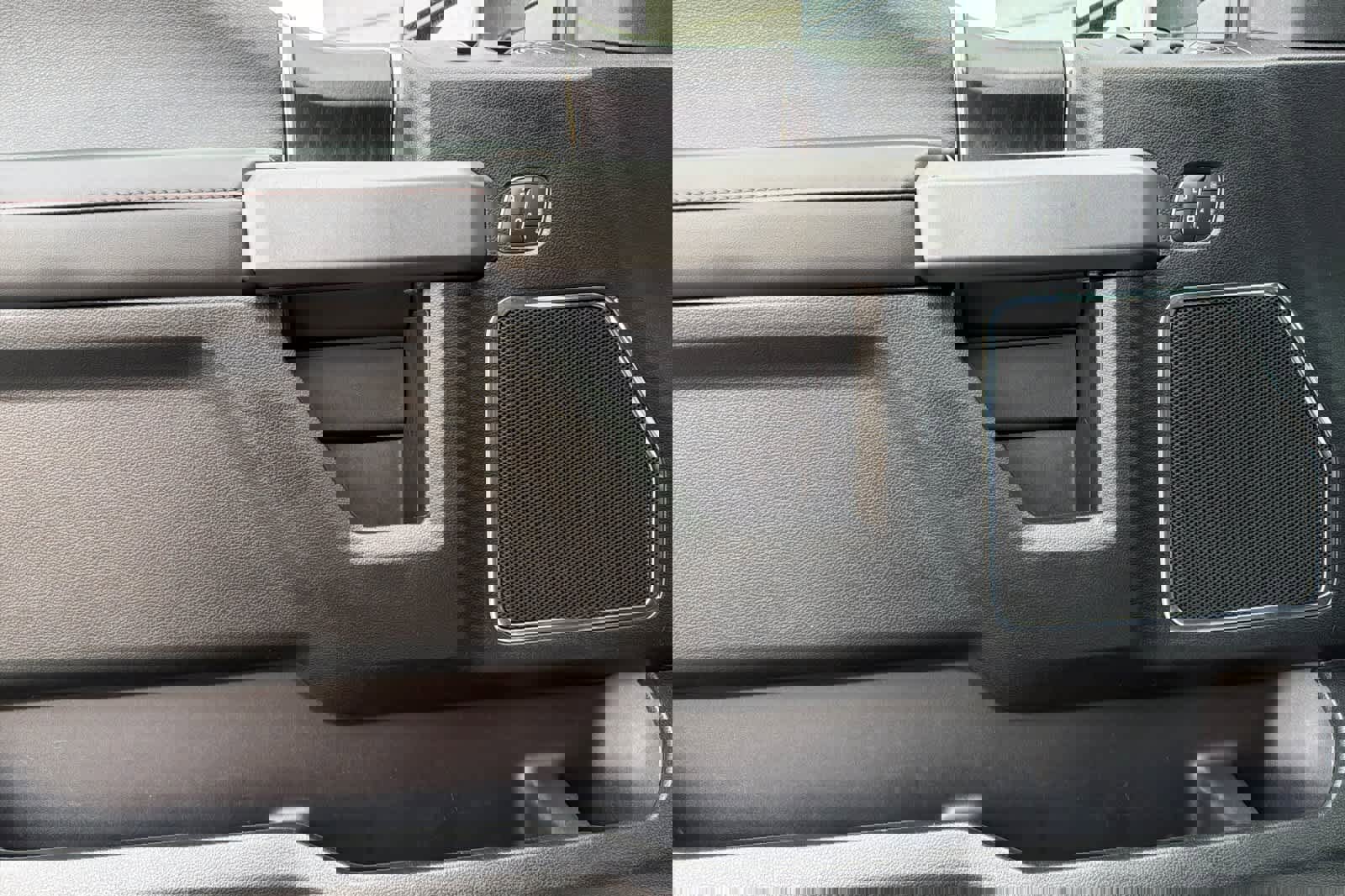 Used 2018 Ford F150 Platinum w/ Equipment Group 701A Luxury image 14