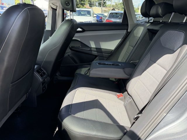 Used 2023 Volkswagen Taos SE w/ Panoramic Sunroof Package AWD/4WD image 13