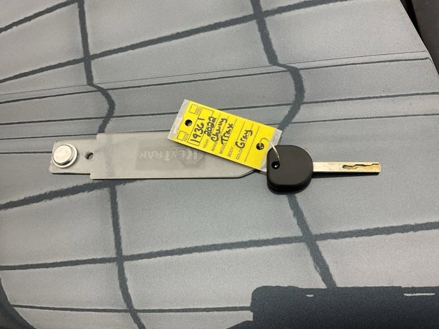 Used 2022 Chevrolet Trax LS w/ Tint and Cruise Package image 12