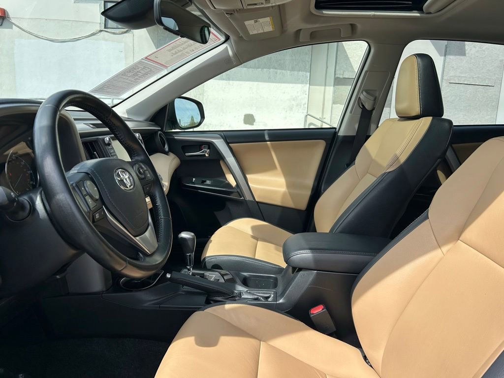 Certified 2018 Toyota RAV4 Limited AWD/4WD image 10