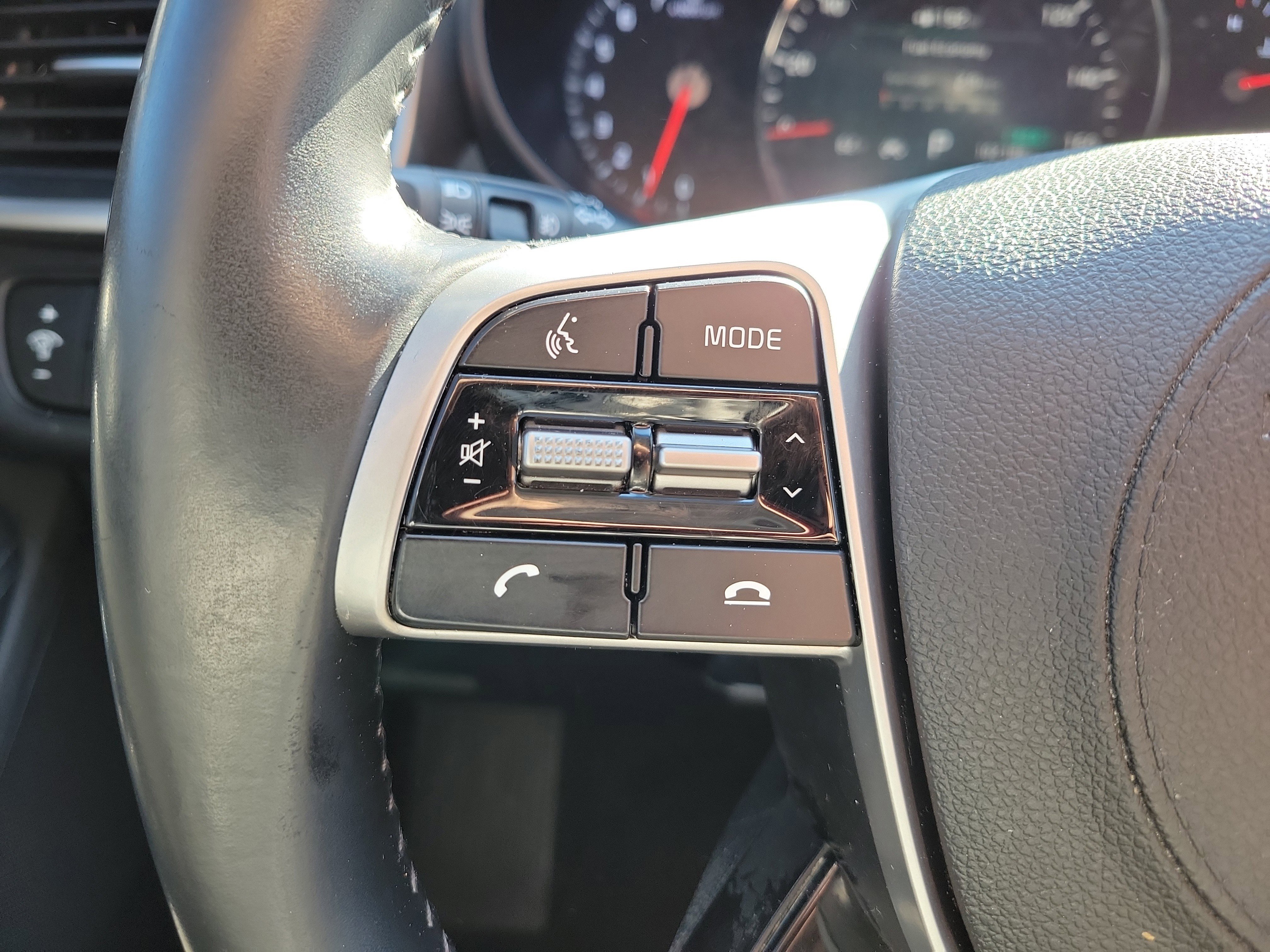 Used 2019 Kia Sorento EX image 29
