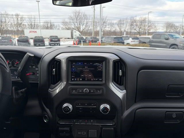 Used 2024 GMC Sierra 2500 Pro w/ Convenience Package image 18