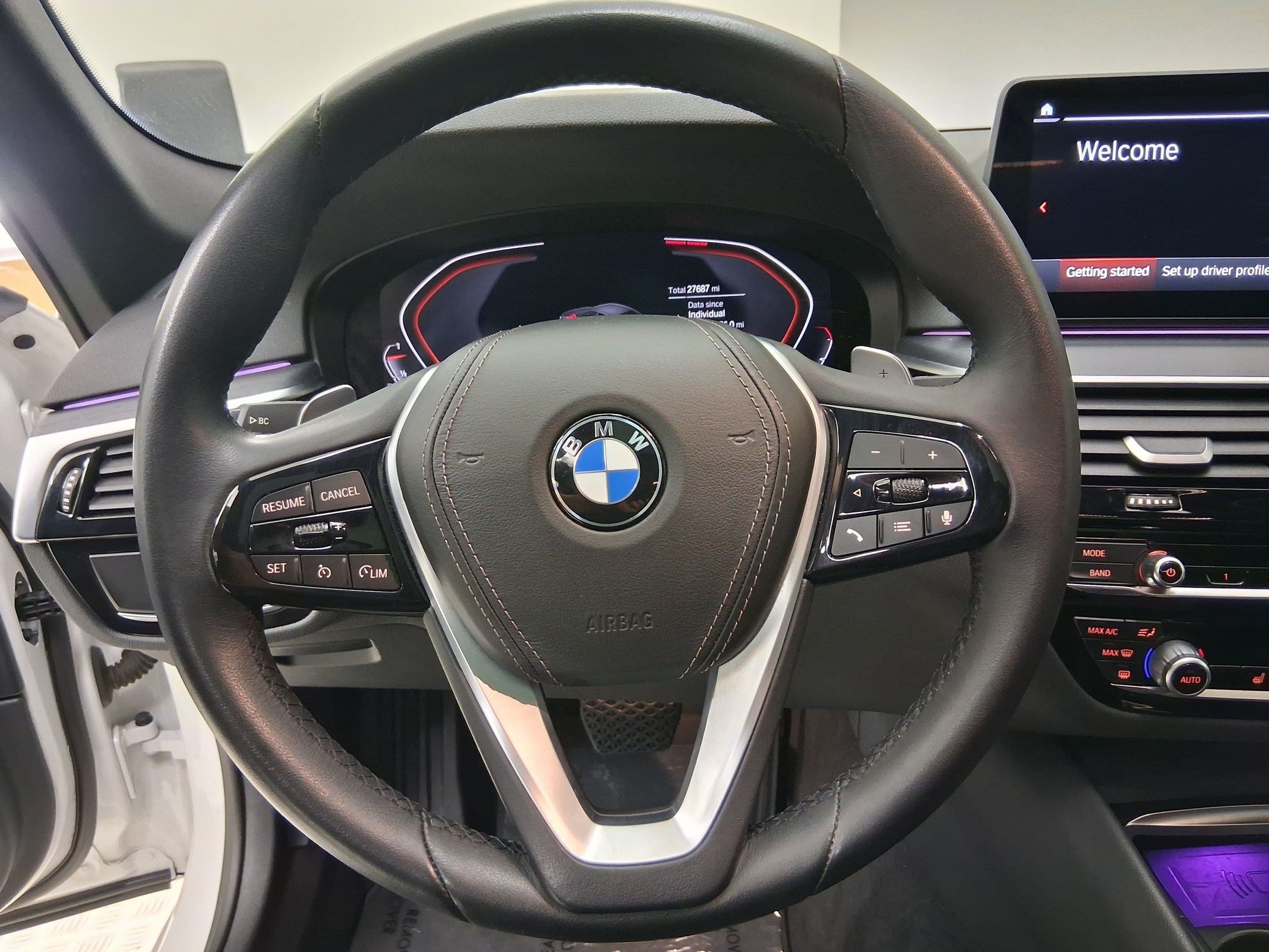 Certified 2023 BMW 530i w/ Premium Package RWD image 9