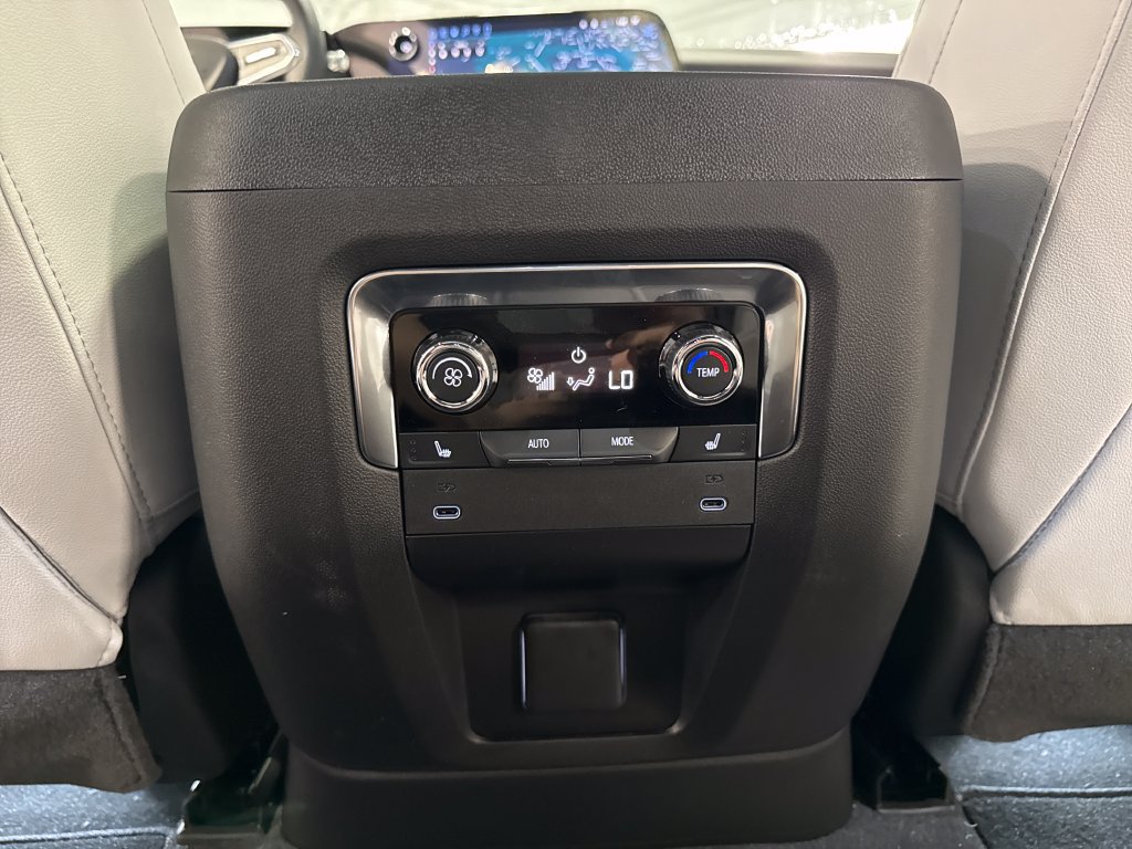 New 2027 Chevrolet Tahoe Premier w/ Sun And Tow Package AWD/4WD image 44