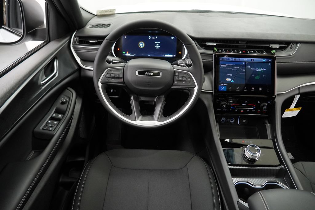 New 2027 Jeep Grand Cherokee Laredo AWD/4WD image 19