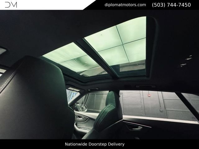 Used 2023 Audi SQ8 Prestige AWD/4WD image 24