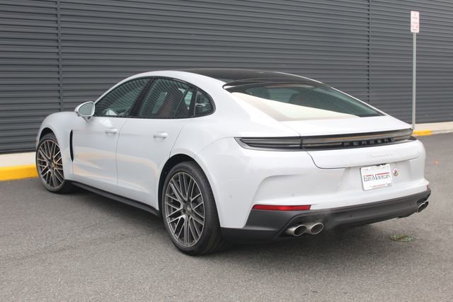 New 2025 Porsche Panamera 4 image 3