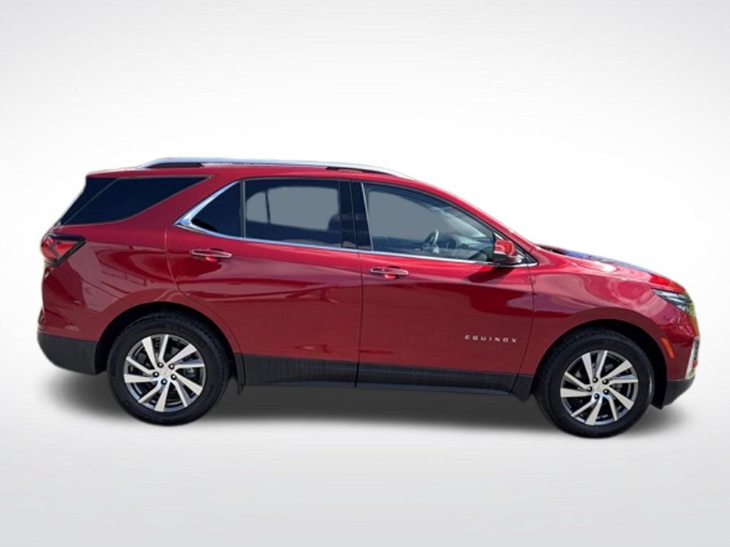 Used 2023 Chevrolet Equinox Premier AWD/4WD image 7