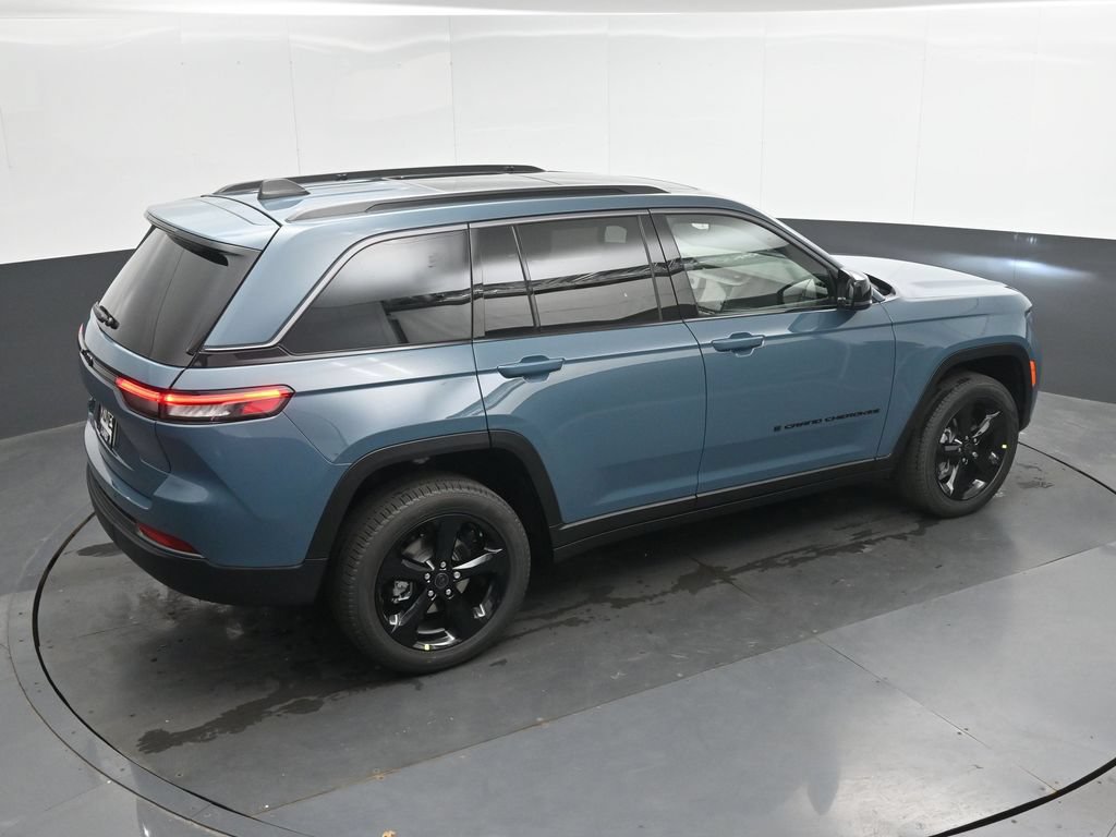 New 2027 Jeep Grand Cherokee Limited AWD/4WD image 34