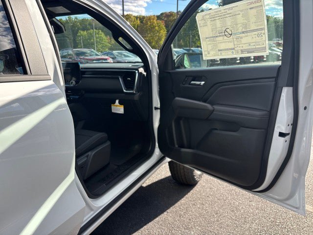 New 2026 GMC Canyon Elevation w/ Convenience Package RWD image 39