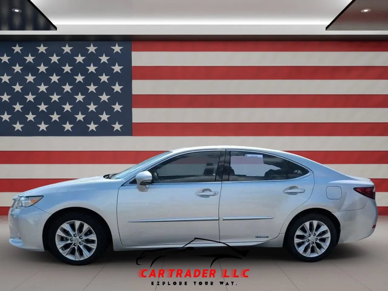Used 2013 Lexus ES 300h w/ Luxury Pkg FWD image 3