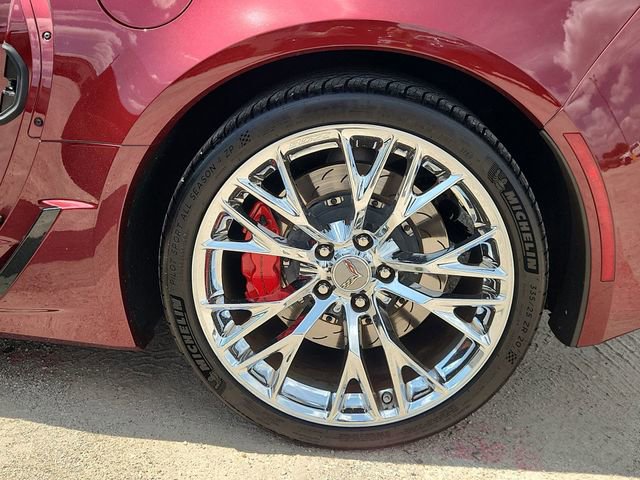 Used 2018 Chevrolet Corvette Z06 RWD image 30