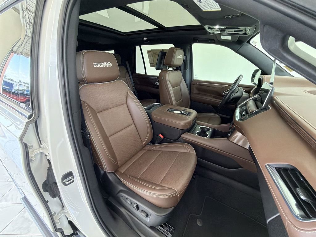 Used 2021 Chevrolet Tahoe High Country RWD image 29