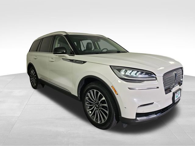 Used 2024 Lincoln Aviator Reserve image 3