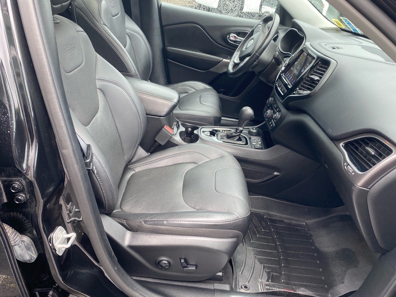 Used 2021 Jeep Cherokee Limited AWD/4WD image 26