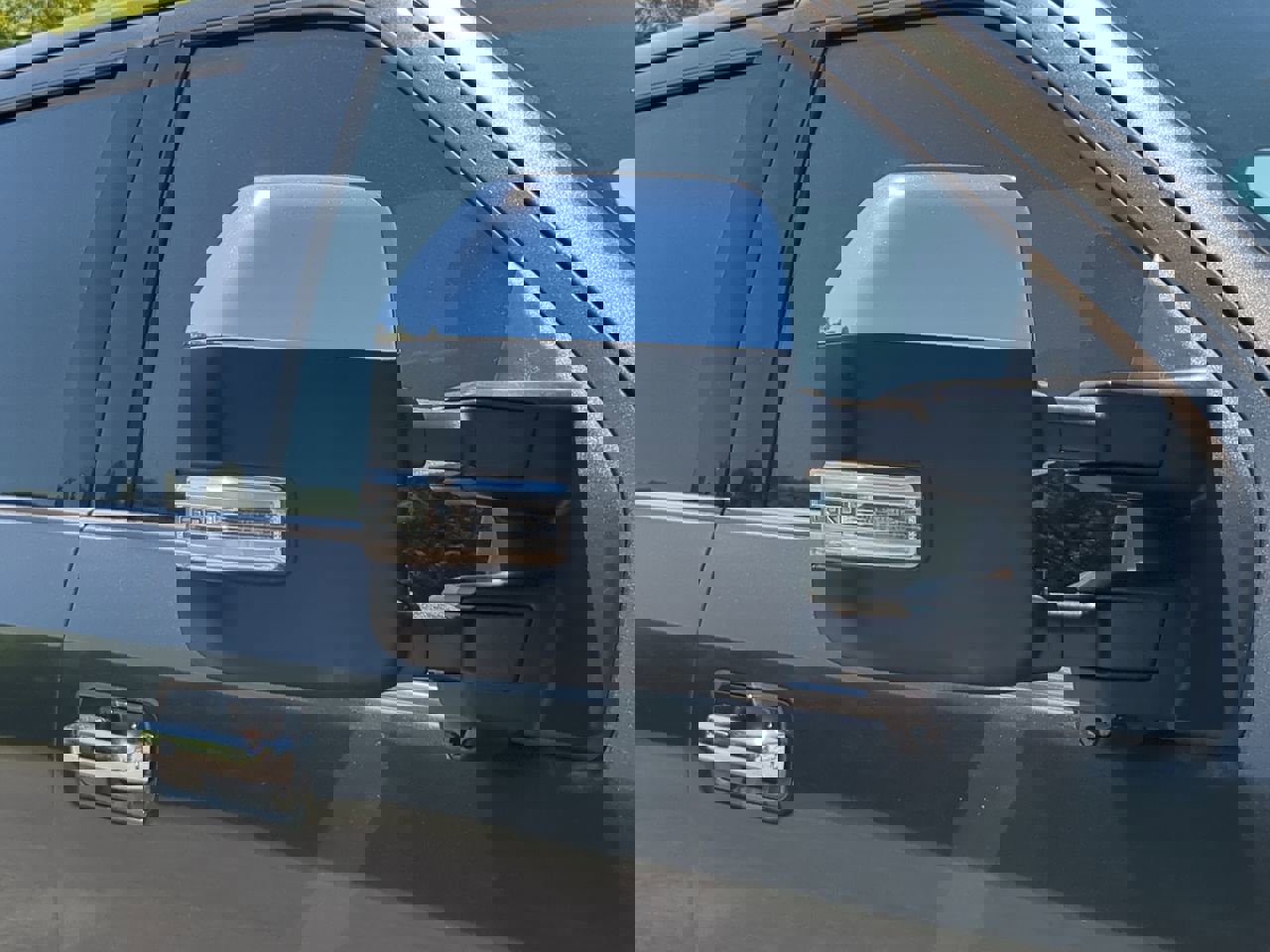 Certified 2020 Ford F450 Platinum w/ FX4 Off-Road Package image 10