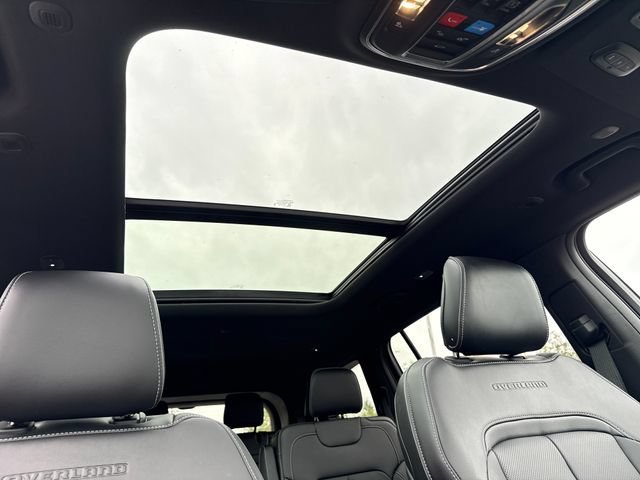 New 2025 Jeep Grand Cherokee L Overland AWD/4WD image 23