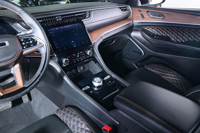 Used 2022 Jeep Grand Cherokee Summit w/ Luxury Tech Group V image 14