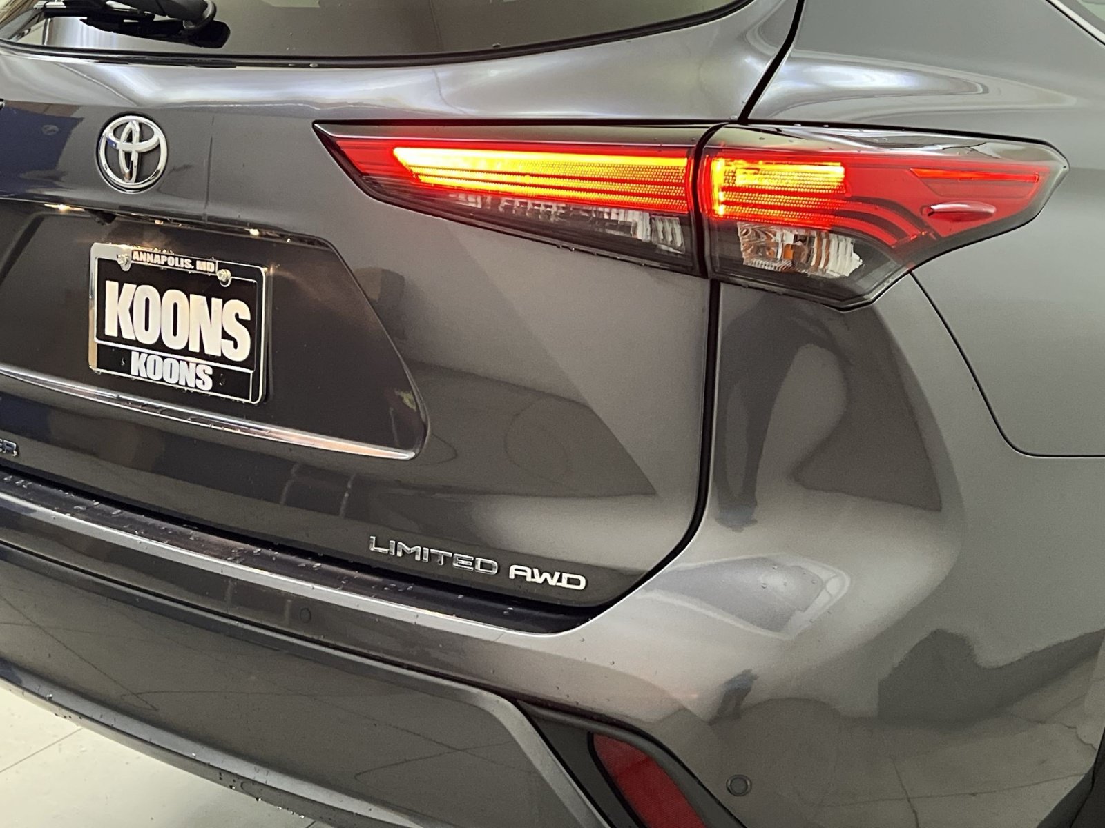Used 2021 Toyota Highlander Limited AWD/4WD image 30