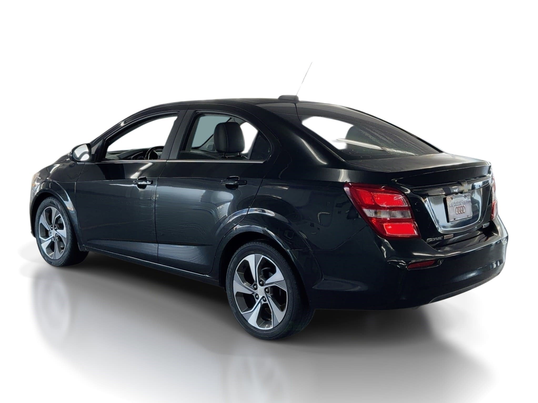 Used 2017 Chevrolet Sonic Premier image 3