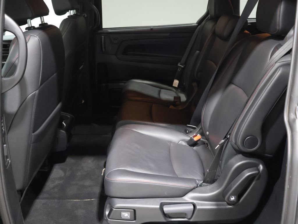 Used 2025 Honda Odyssey Sport-L image 18