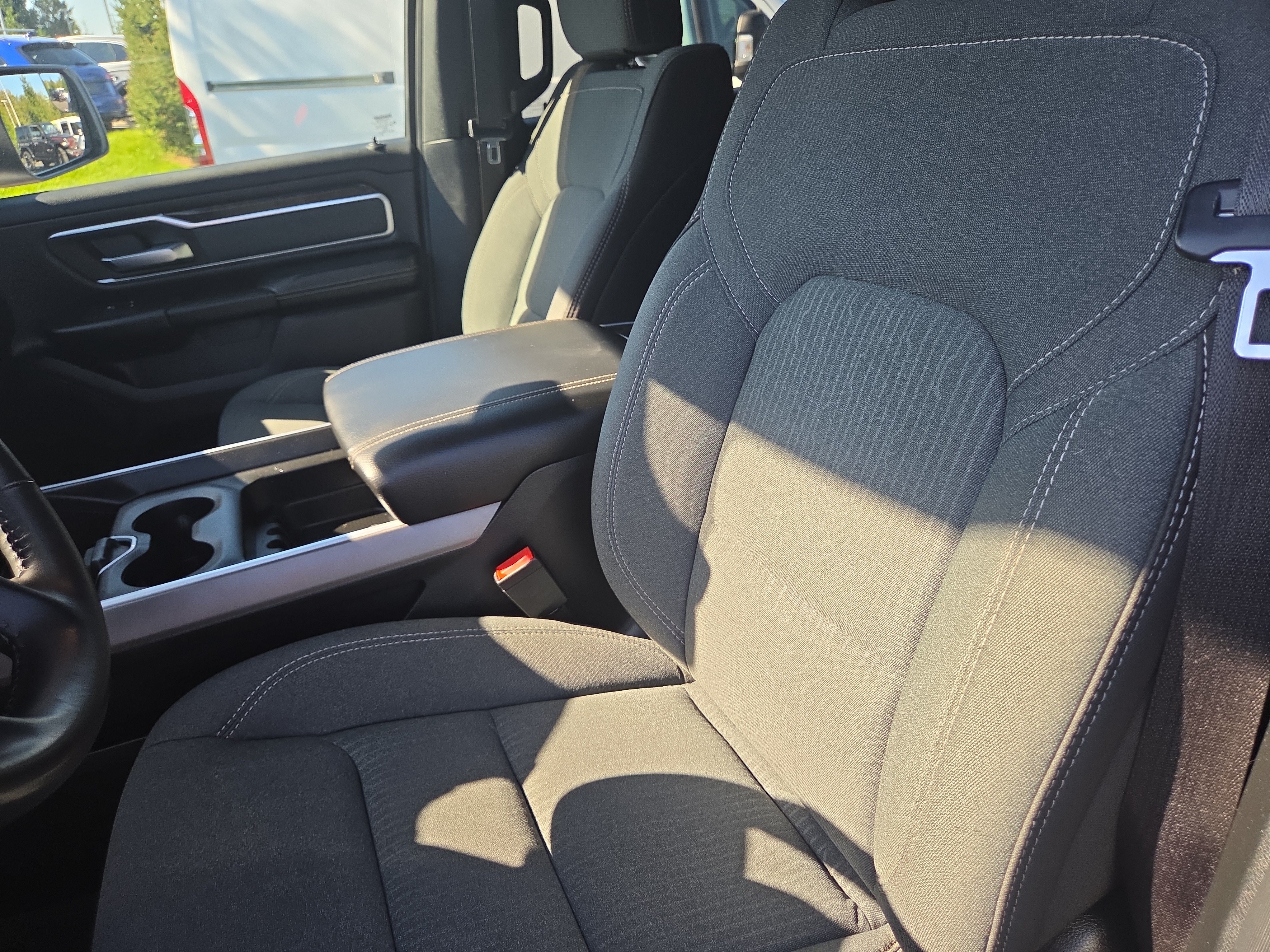Certified 2022 RAM 1500 Big Horn AWD/4WD image 2