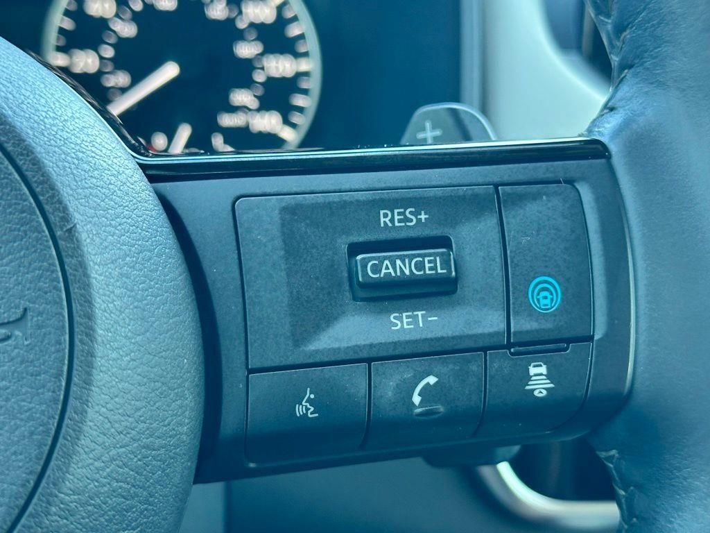 Used 2023 Nissan Rogue SL w/ SL Premium Package AWD/4WD image 16