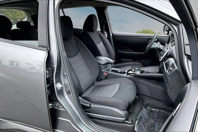 Certified 2025 Nissan Leaf SV Plus FWD image 27